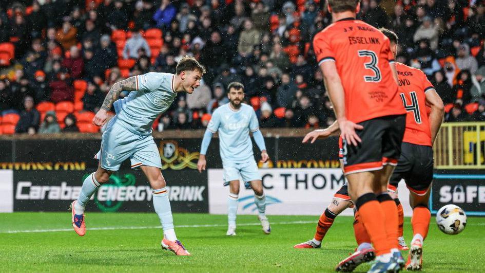 Callum Hendry nods an effort at goal