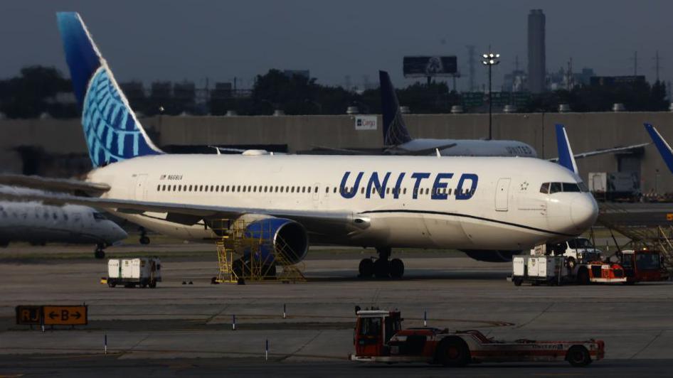 United plane