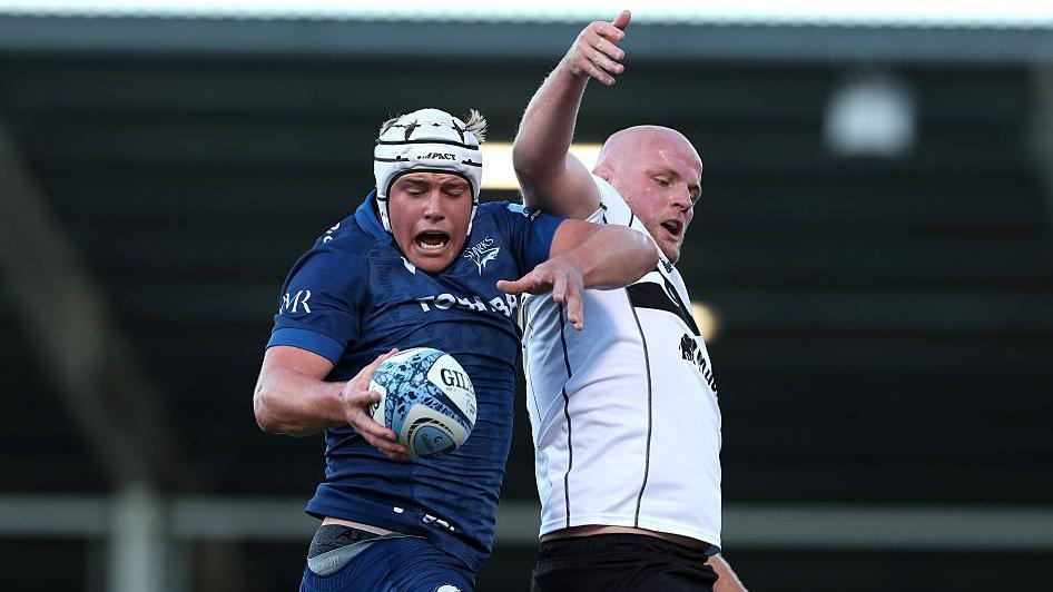 Sale and Bristol compete at the line-out