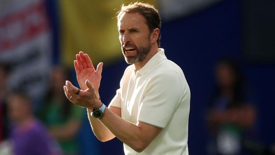 England manager Gareth Southgate applauding