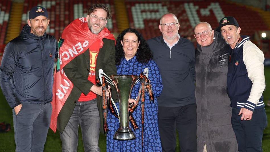 Ryan Reynolds, Humphrey Ker, Fleur Robinson, Shaun Harvey, Les Reed and Rob McElhenney