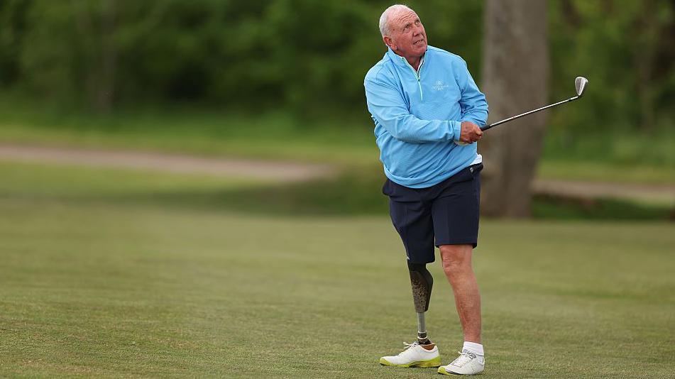 Richie Willis playing a shot in practice at Celtic Manor 