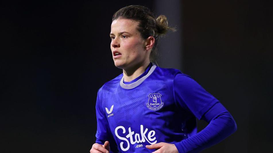 Hayley Ladd playing for Everton