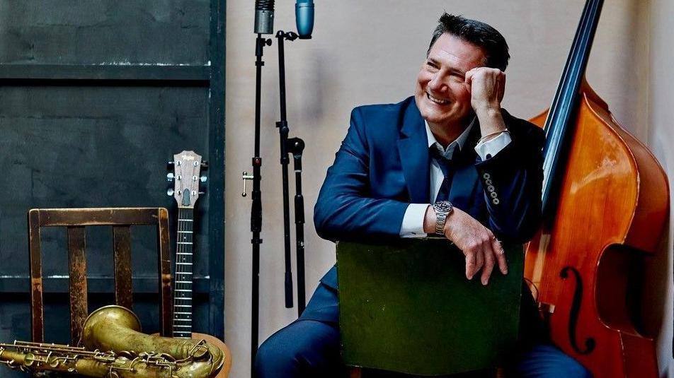 Tony Hadley with a double bass 