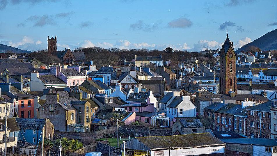 Houses in Peel