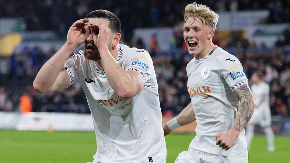 Melker Widell celebrates with Zan Vipotnik last weekend 