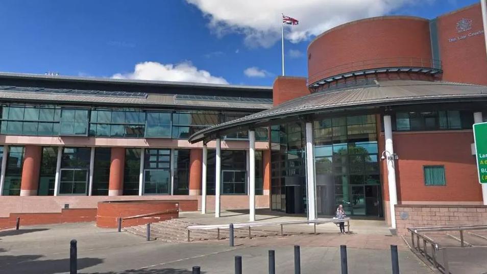 Exterior view of the entrance to Preston Crown Court in Preston