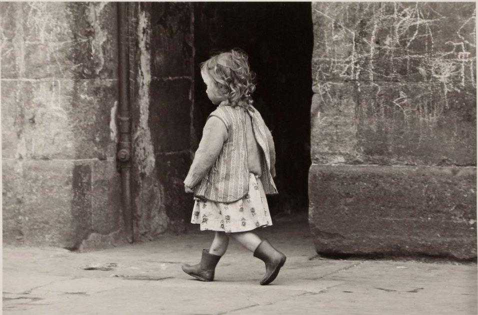 Golden Haired Lass, Gorbals, 1964