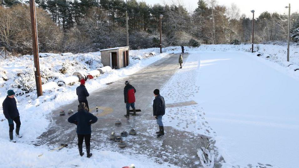 Curling at Muir of Ord