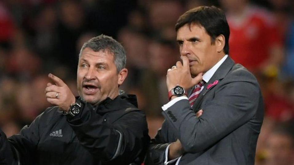 Osian Roberts a Chris Coleman