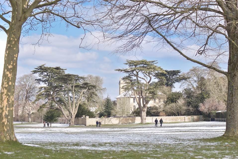 A light covering of snow at Blenheim Palace