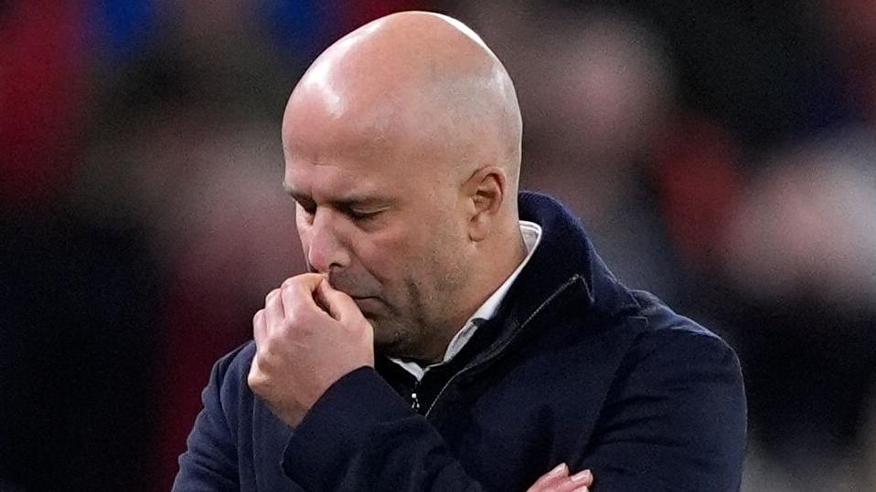 Liverpool head coach Arne Slot