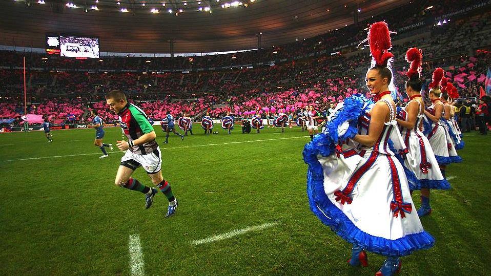 Mike Brown runs out for Harlequins at the Stade de France