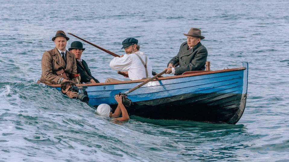 Kirsten Callaghan and Justin Hayward in the English Channel