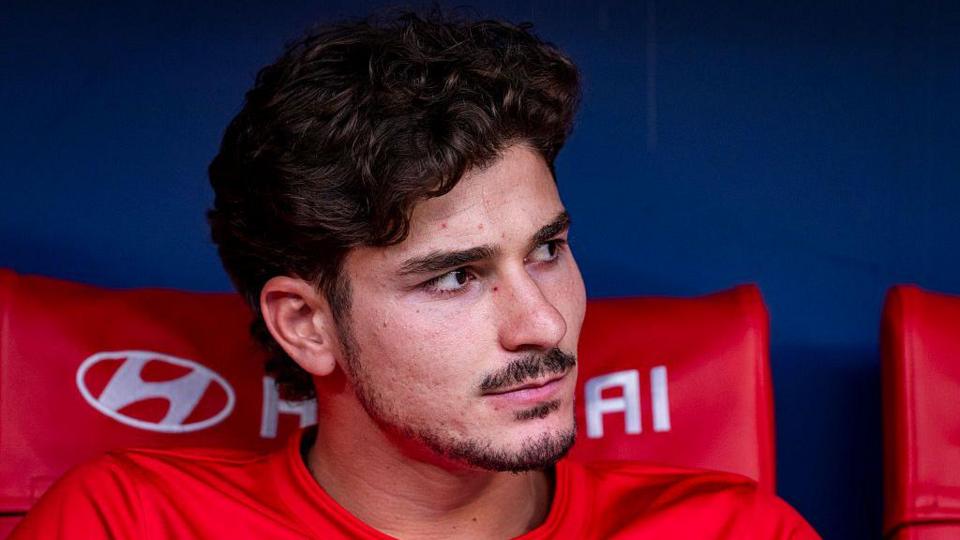 Alvarez's Arsenal dilemma amid summer's most bitter transfer tussle