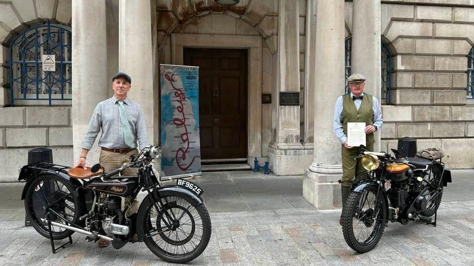 Mark Goulding (left) and Mike Tizard outside Mansion House in London with their vintage motorcycles