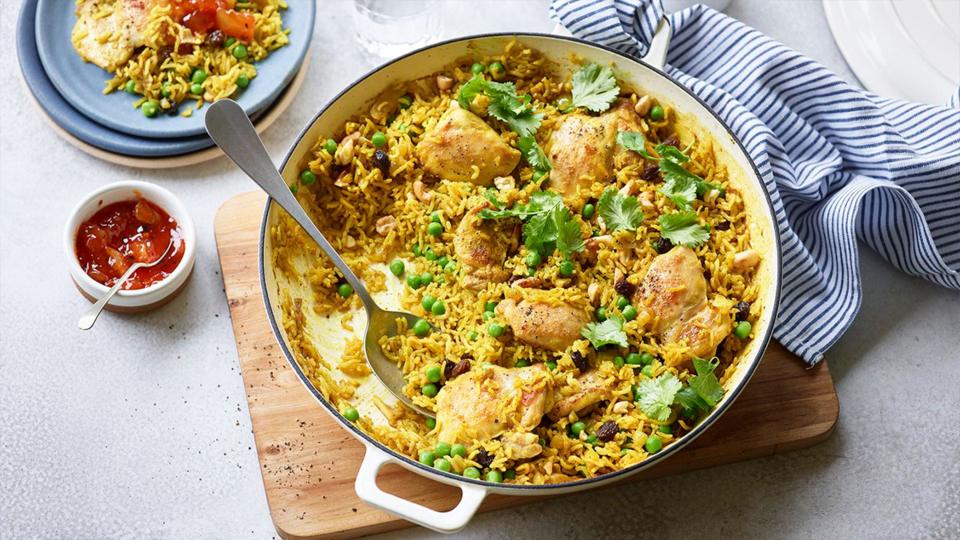 A large pot of chicken pilau.