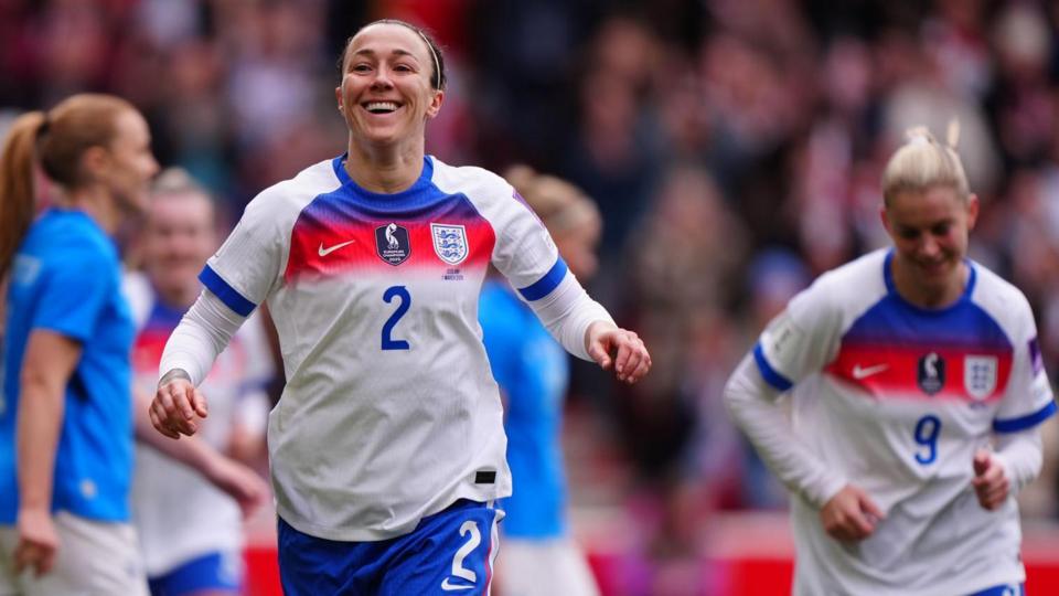 Lucy Bronze