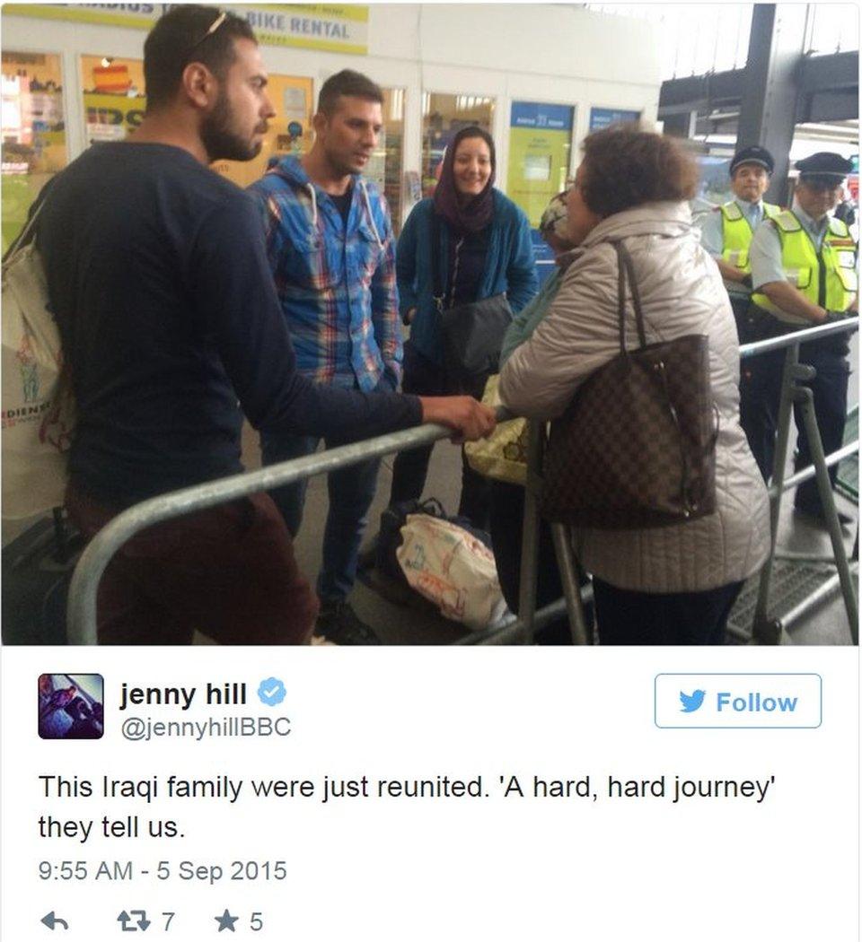 Tweet by BBC correspondent Jenny Hill showing migrants arriving in Munich railway station - 5 September 2015