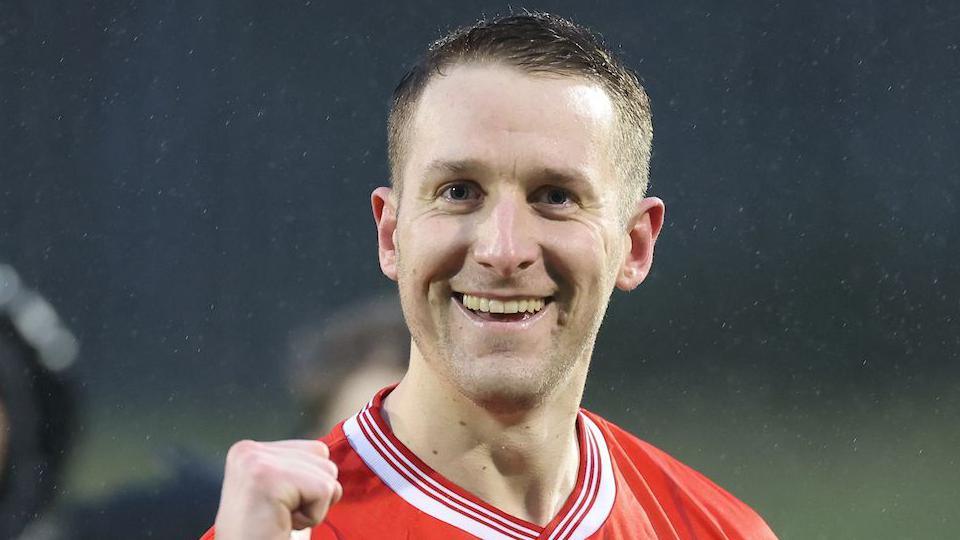 Holders Swifts, Reds, Coleraine & Larne progress in Irish Cup