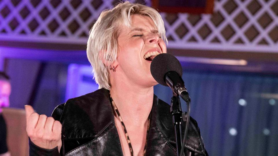 Robyn performing at Maida Vale