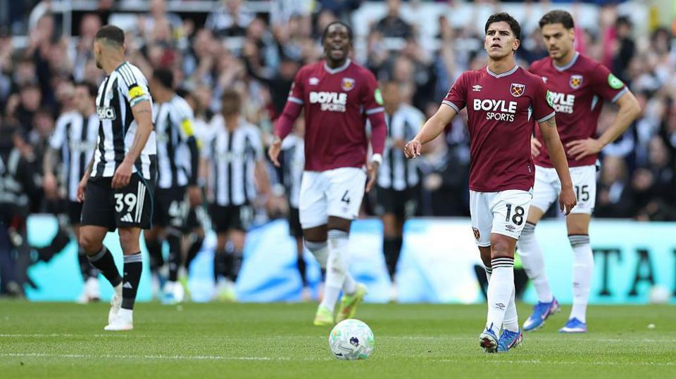 West Ham players react after Newcastle United score at St James' Park on 17 May, 2026