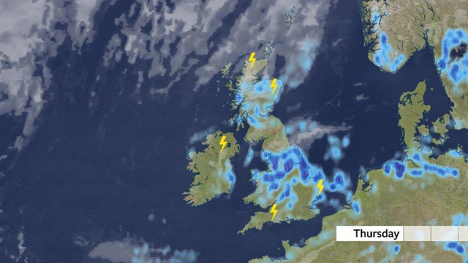 Map of UK showing forecast location of Thursday's rain and thunderstorms