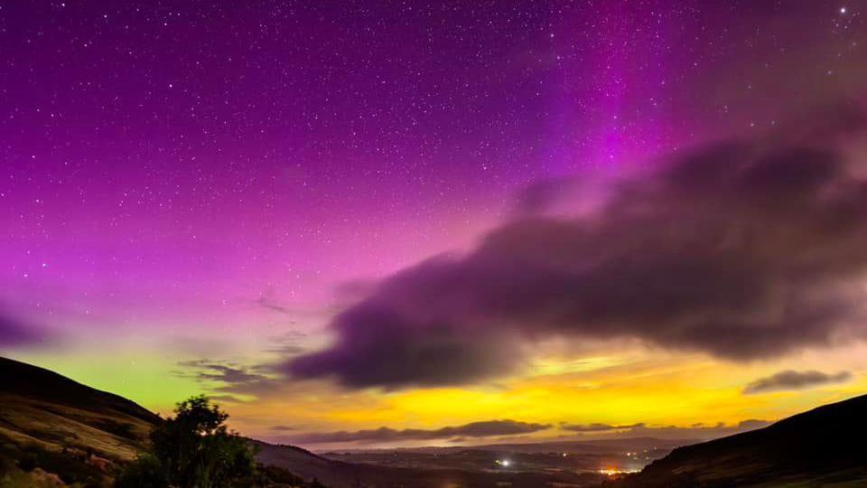 Picture of the purple yellow and green Northern Lights in Brecon 