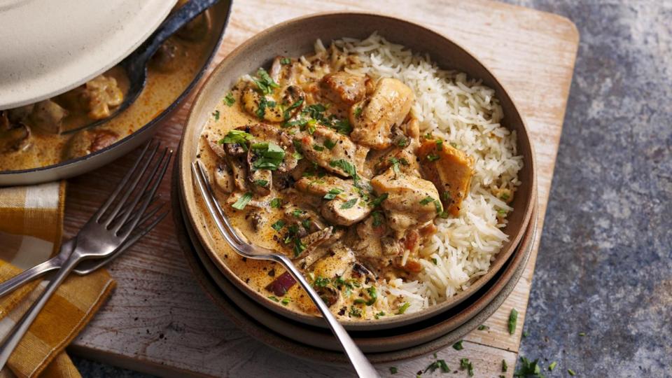 Chicken stroganoff with rice 