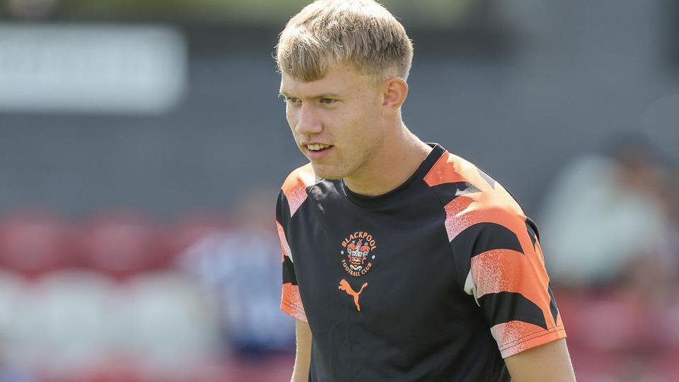 Theo Upton in action for Blackpool