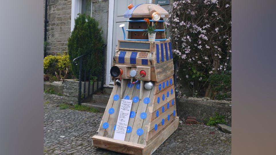 Dalek scarecrow