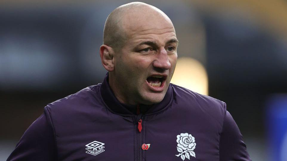 England head coach Steve Borthwick shouts instructions to his players