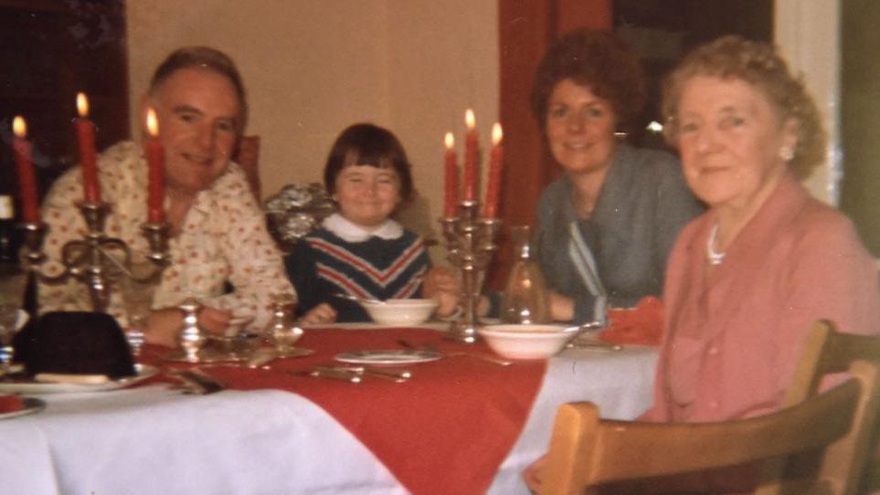 Linda Southern as a child with her adoptive family 