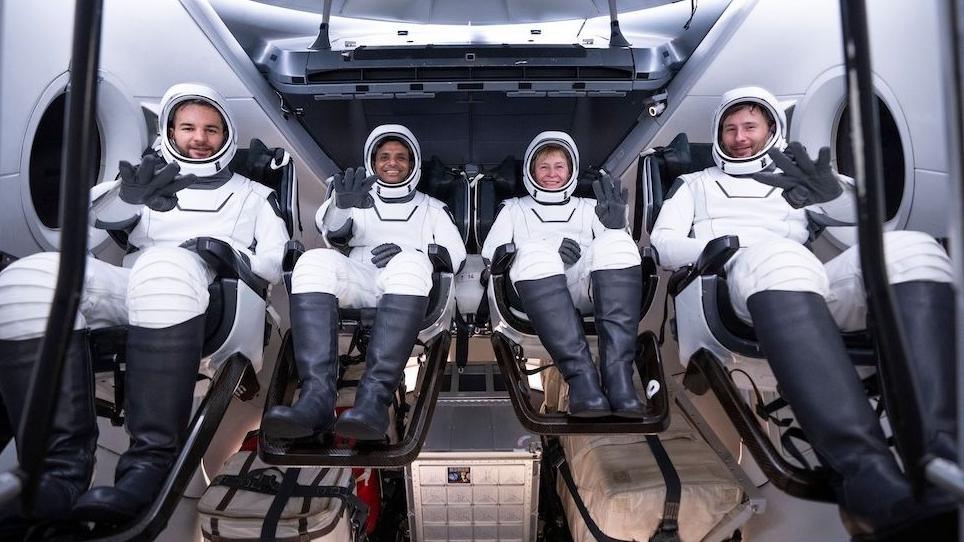 [Left] Ax-4 Mission Specialist Tibor Kapu, Pilot Shubhanshu Shukla, Commander Peggy Whitson, and Mission Specialist Sławosz Uznański-Wiśniewski [Right] in the Dragon spacecraft mockup during SpaceX training.