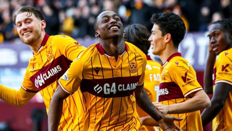 Tawanda Maswanhise celebrates scoring for Motherwell against Dundee United