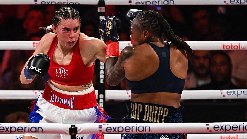 Savannah Marshall in action against Shadasia Green