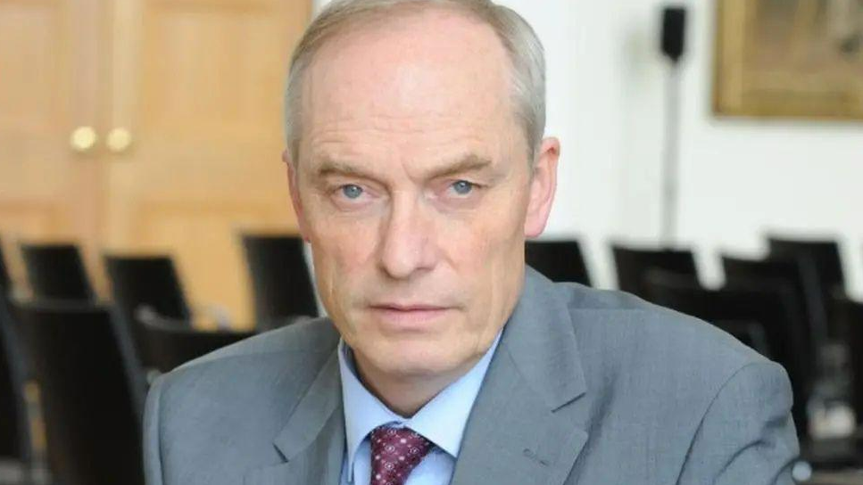 Donald MacRae