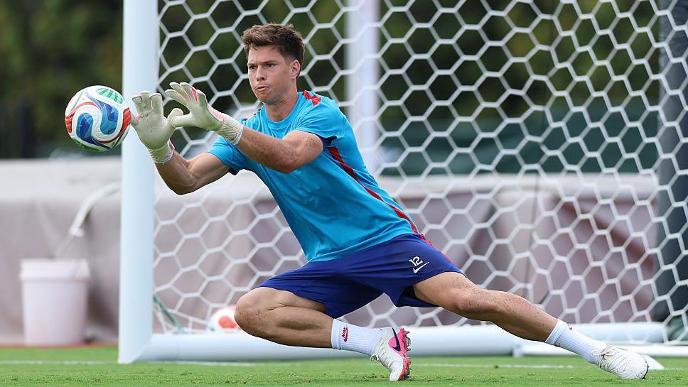 Ivor Pandur training with Croatia at the World Cup