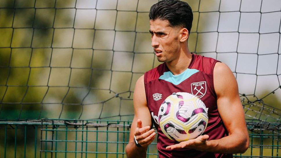 Nayef Aguerd during a West Ham training session