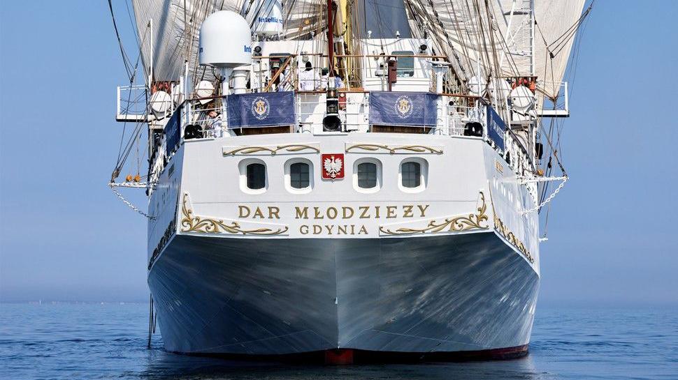 The stern of the vessel with its name and home port of Gdynia on gold lettering.