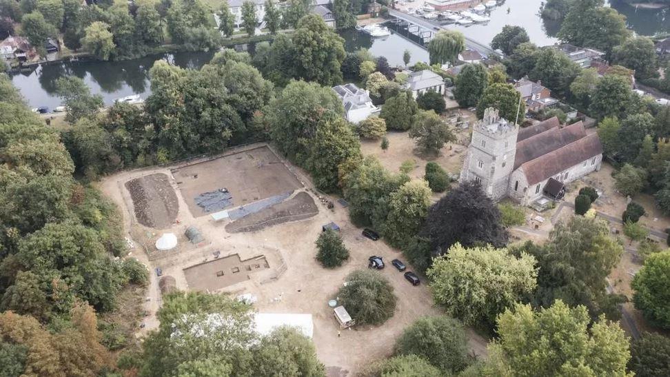 Cookham dig