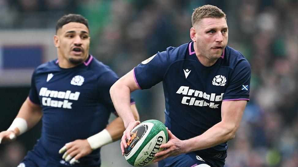 Sione Tuipulotu and Finn Russell 