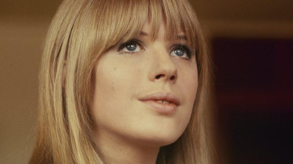 Marianne Faithfull photographed at the age of 19 in 1965