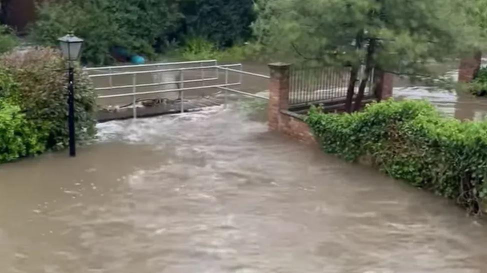 Flooding in Ongar