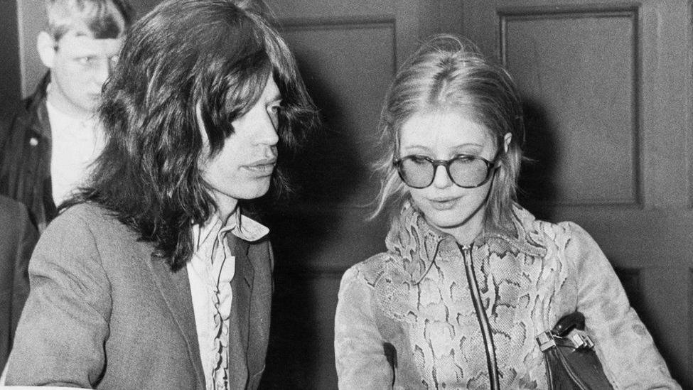 Mick Jagger and Marianne Faithfull leave court having been arrested for possession of cannabis in 1969