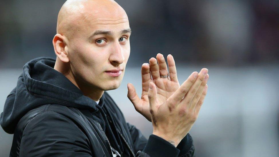 Jonjo Shelvey applauds Newcastle fans