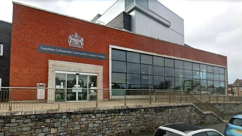 Caernarfon Crown Court 