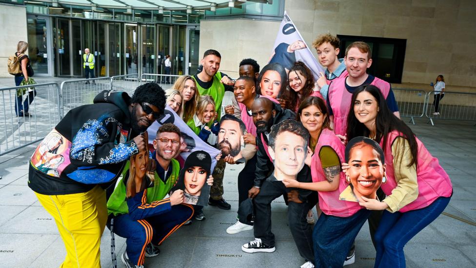 Various Radio 1 presenters gathered in their Team Greg or Team Jamie colours.