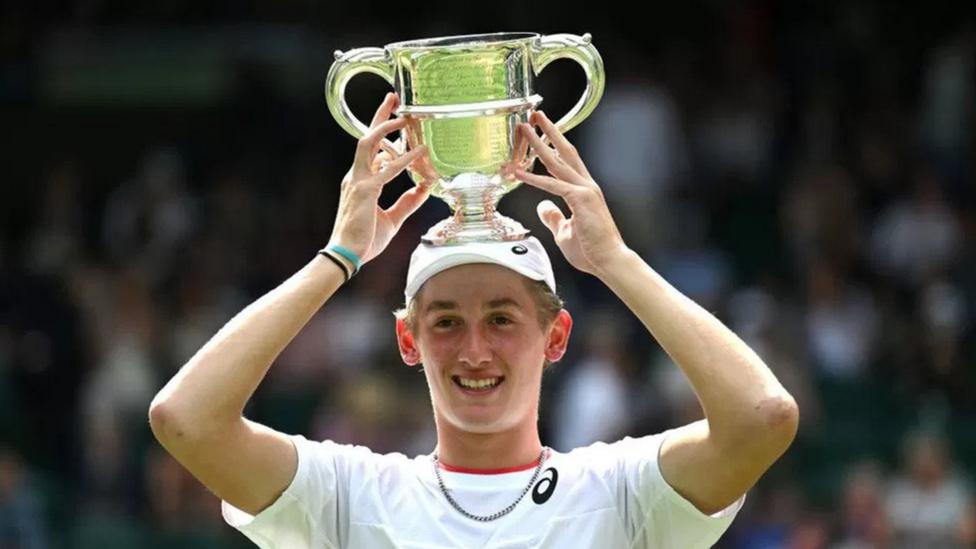Click to read article about Wimbledon Boy's Singles Champ.