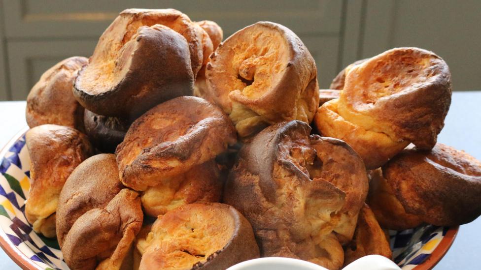 A big pile of Yorkshire puddings.